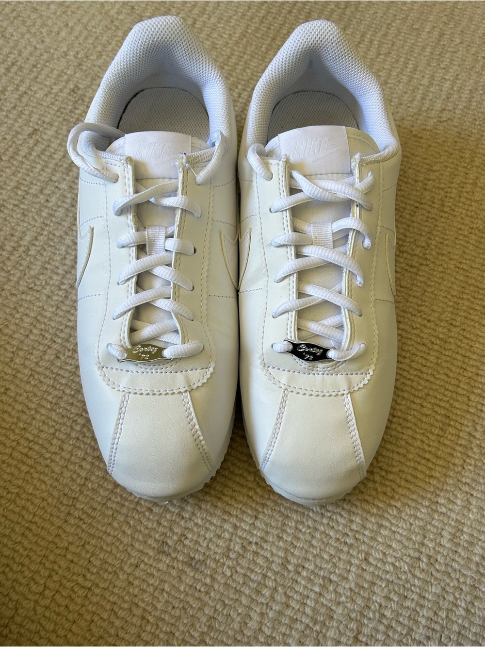Nike Men’s White Leather Sneaker Shoes
